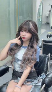 Định hình phong cách: Có người cần một dáng tóc cắt khéo léo để gương mặt trông thon gọn, thanh thoát hơn.